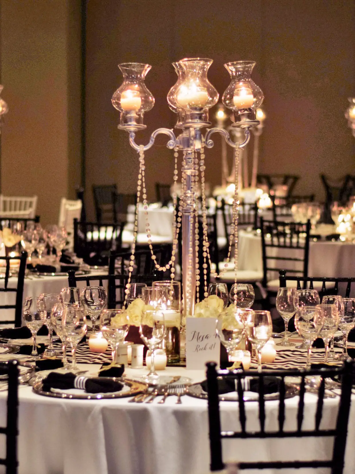 Home 27 black and white